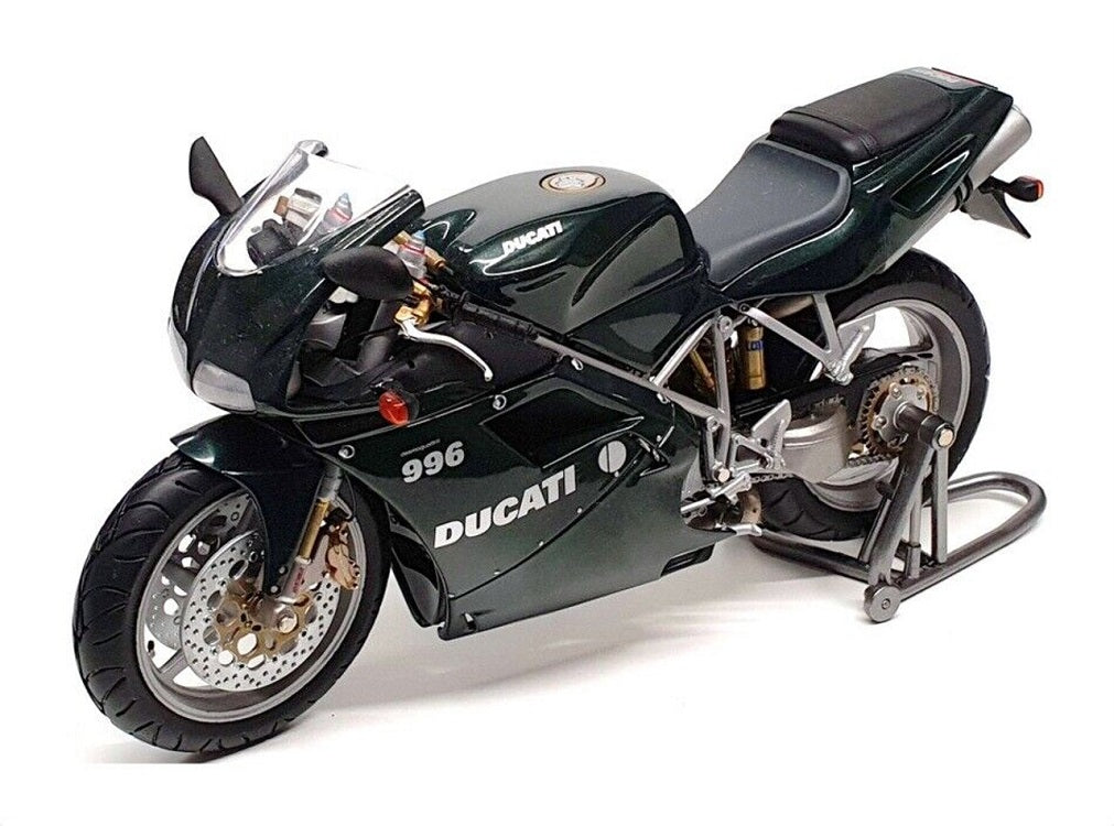 Ducati 748 / 916 / 996 All Years (does not fit R Models) - Radiator Guard Only