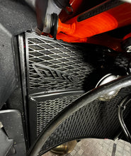 Load image into Gallery viewer, KTM 1390 Super Duke R Evo 2024-25