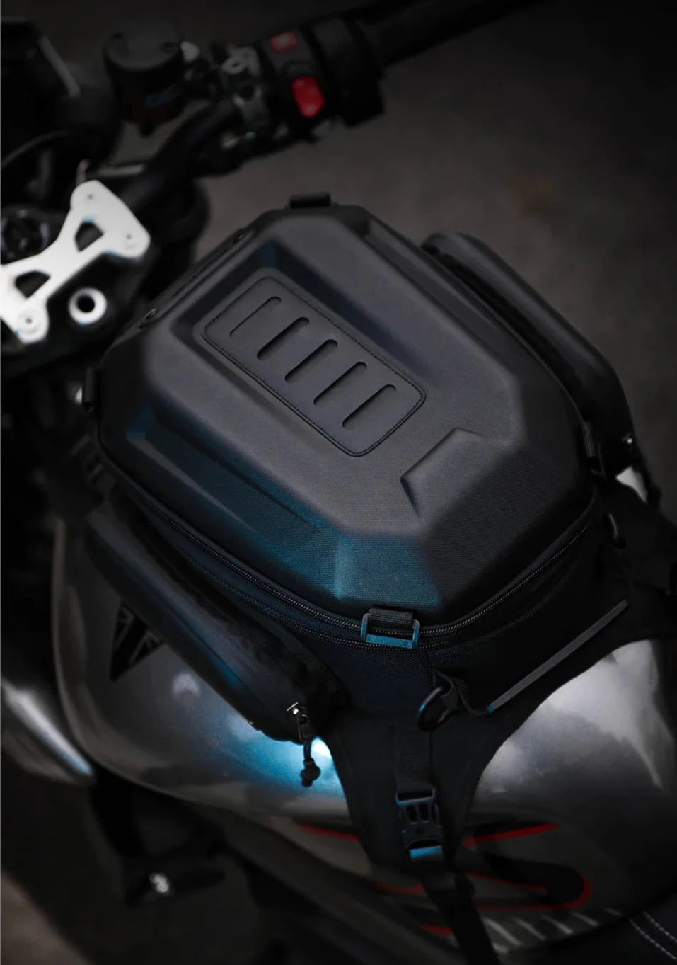 Rhinowalk Hard Shell Tank Bag