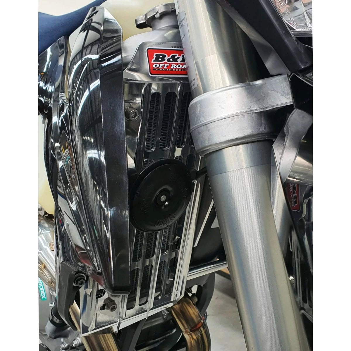 Radiator Guards – KTM 250/300 EXC 2ST | 450/500 EXC | 350 EXCF 20-23 | Husky FE 350 | FE450/501 | TE 250/300 2ST 20-23 | Gas Gas EC350 4ST 22-23 | EC250/300 2ST 21-23
