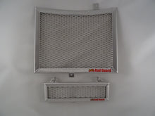 Load image into Gallery viewer, Triumph Speed Triple 1050 S/ R / RS 2016 - 2022 Radiator Guard & Oil Guard Set