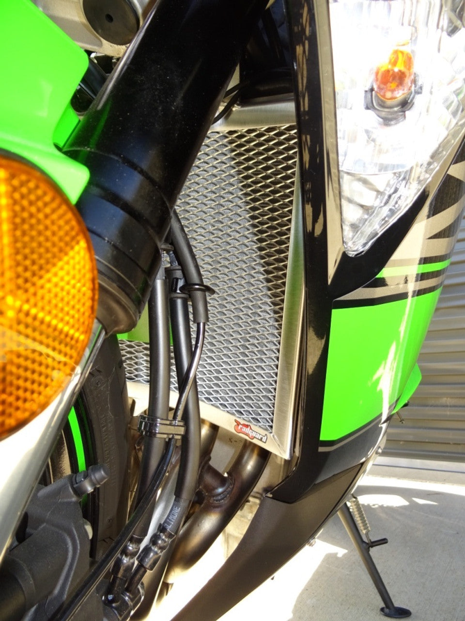Kawasaki ZX-6R (636) 2017 - 2021 Radiator Guard
