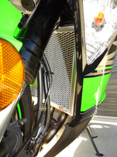 Load image into Gallery viewer, Kawasaki ZX-6R (636) 2017 - 2021 Radiator Guard