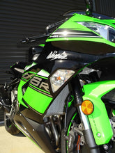 Load image into Gallery viewer, Kawasaki ZX-6R (636) 2017 - 2021 Radiator Guard