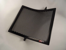 Load image into Gallery viewer, Kawasaki ZX-6R (636) 2017 - 2021 Radiator Guard