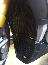 Load image into Gallery viewer, Aprilia Tuono V41100 RR / Factory 2017 - 2023 Radiator Guard & Oil Set