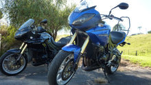 Load image into Gallery viewer, Triumph Tiger 1050 2007-2013 Radiator & Oil Guard