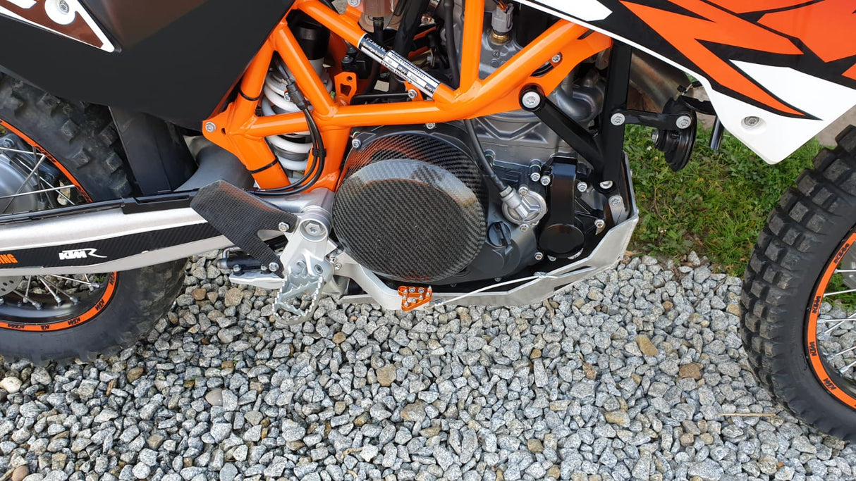 Carbon Fiber Engine Covers for 19-25 KTM 690 / Husqvarna 701 and GAS GAS ES700 SM700