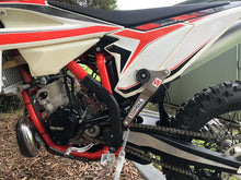 Load image into Gallery viewer, Steg Pegz- SP74 2020-2025 Beta 125 TO 500 RR - 2 & 4 Stroke models