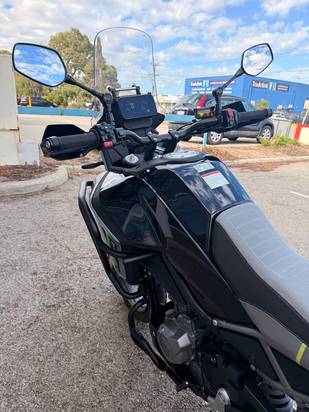 2025 CFMOTO 450 MT