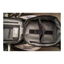Load image into Gallery viewer, Giant Loop Fandango Tank Bag - Grey