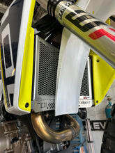 Load image into Gallery viewer, Husqvarna 701 Enduro / SM 2026-2027 Rad Guard