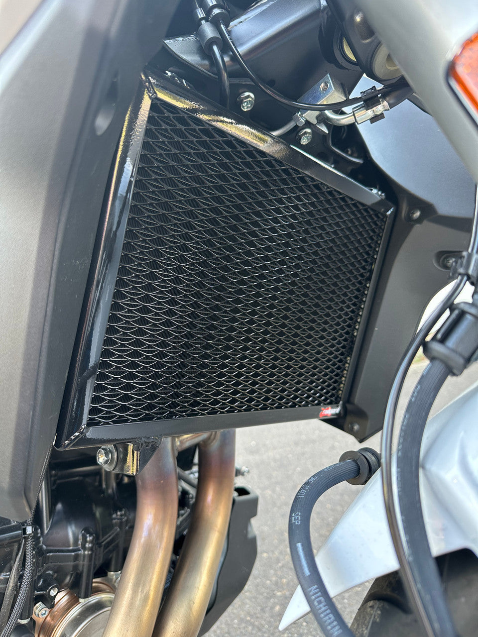 Suzuki GSX-8S 2023-2024 Radiator Guard
