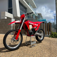 Load image into Gallery viewer, Steg Pegz SP92 2024-2025 GASGAS MC/EX/EC 125-500 | 2 stroke and 4 stroke