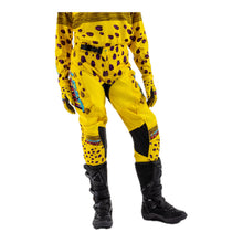 Load image into Gallery viewer, Leatt 2025 3.5 Junior Ride Kit - Cheetah