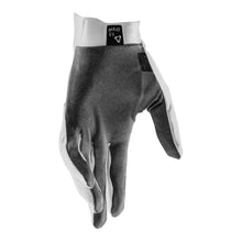 Load image into Gallery viewer, Leatt 1.5 GripR Glove - White