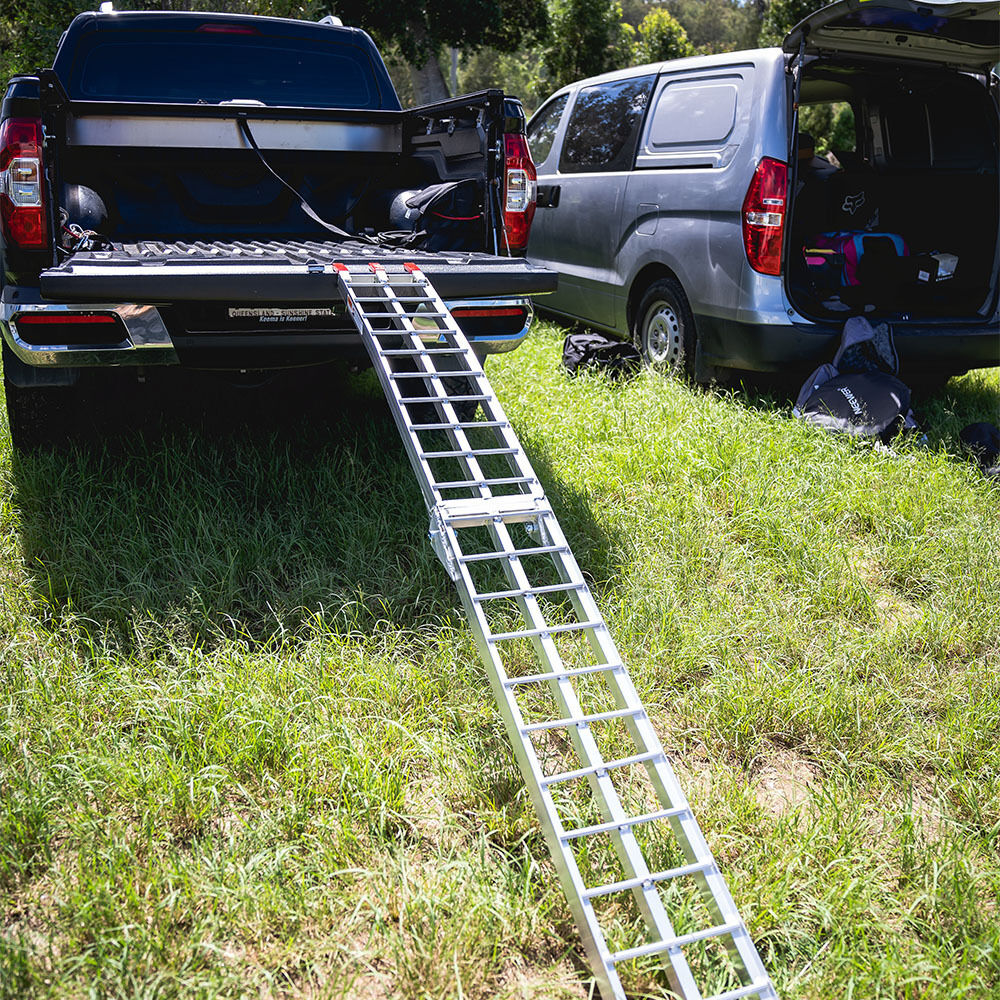 2.2m Alloy Folding Ramp