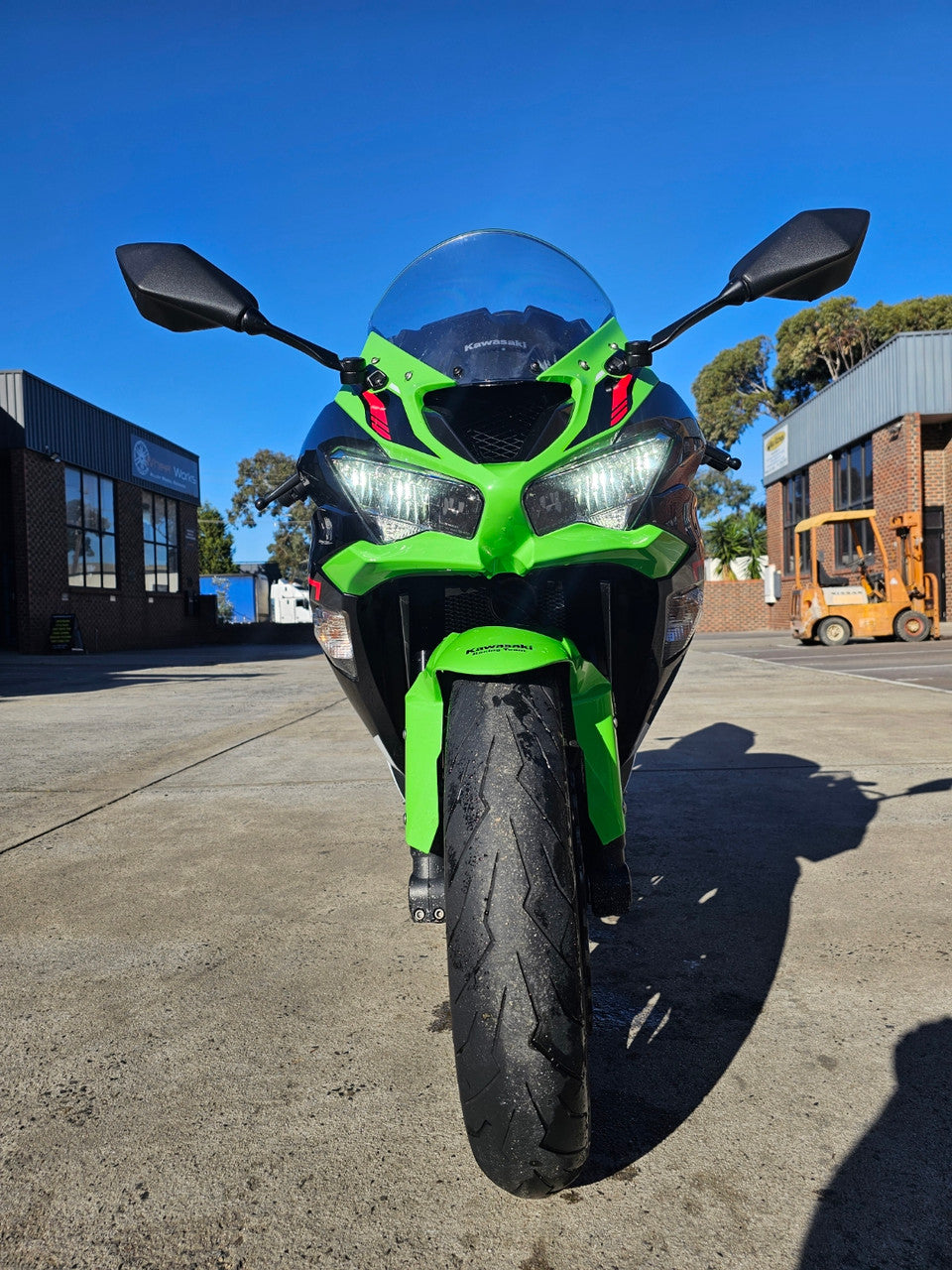 Kawasaki zr 6 online