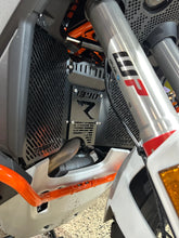 Load image into Gallery viewer, KTM 1390 Super Adventure R 2025-2026 Radiator Guard SET