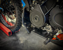 Load image into Gallery viewer, Molecule Ultimate UHMW Skid Plate - 390 ADV/Enduro R 2025+