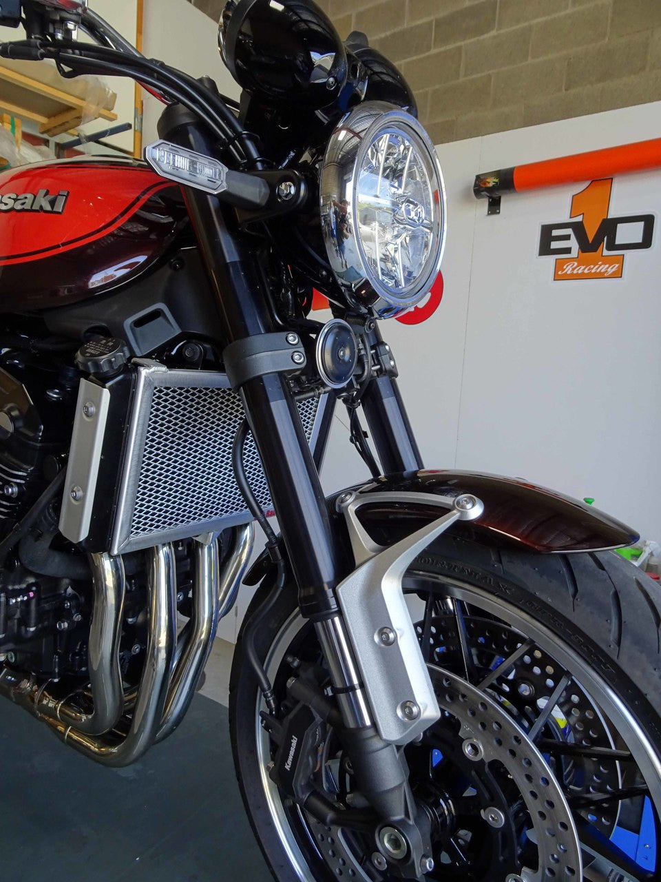 Kawasaki Z900 RS 2018-2020 Radiator Guard